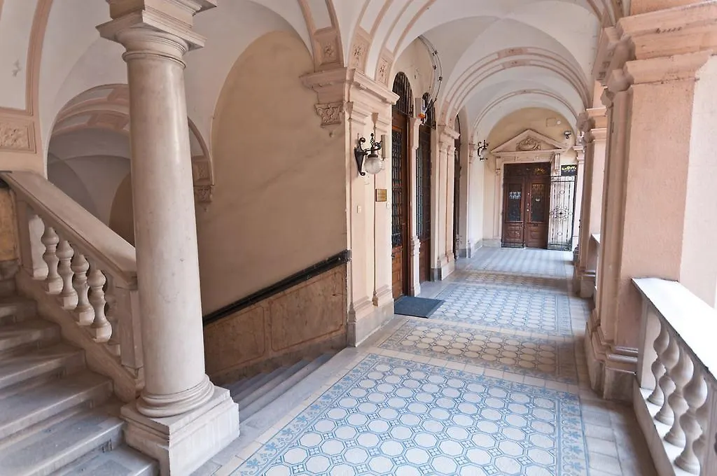 The Groove Hostel Budapest