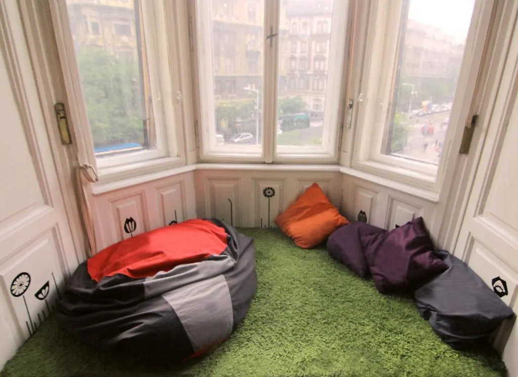 The Groove Hostel Budapest 0*,