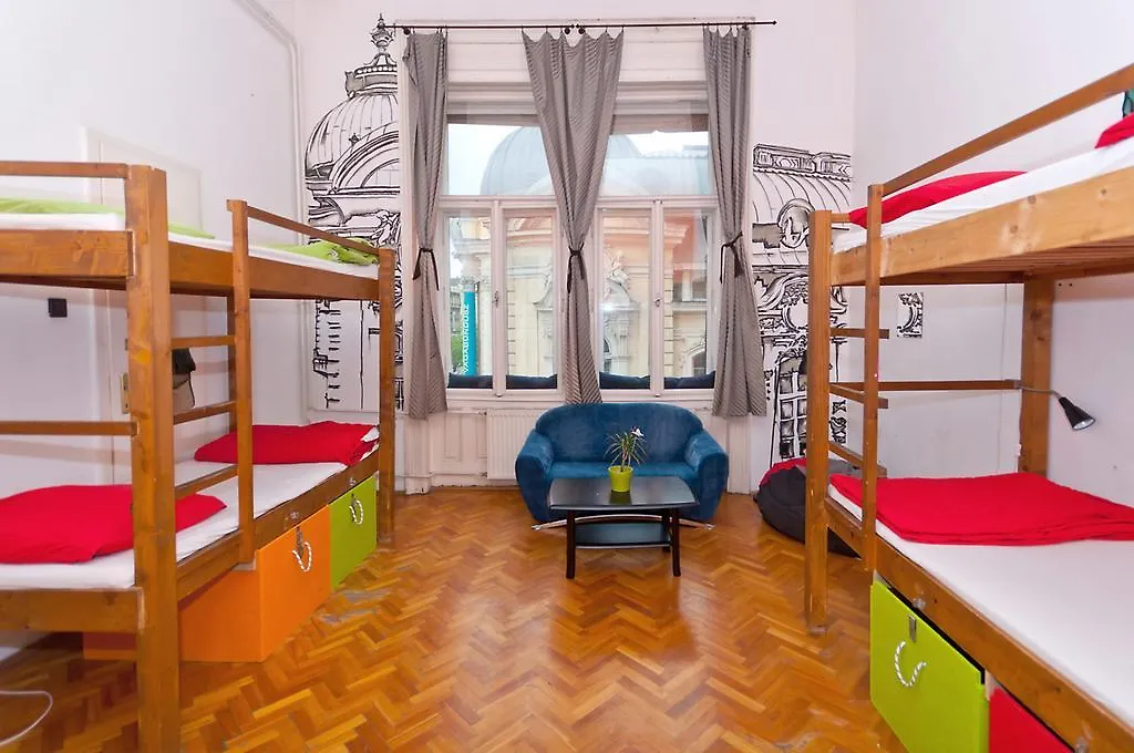The Groove Hostel Budapest